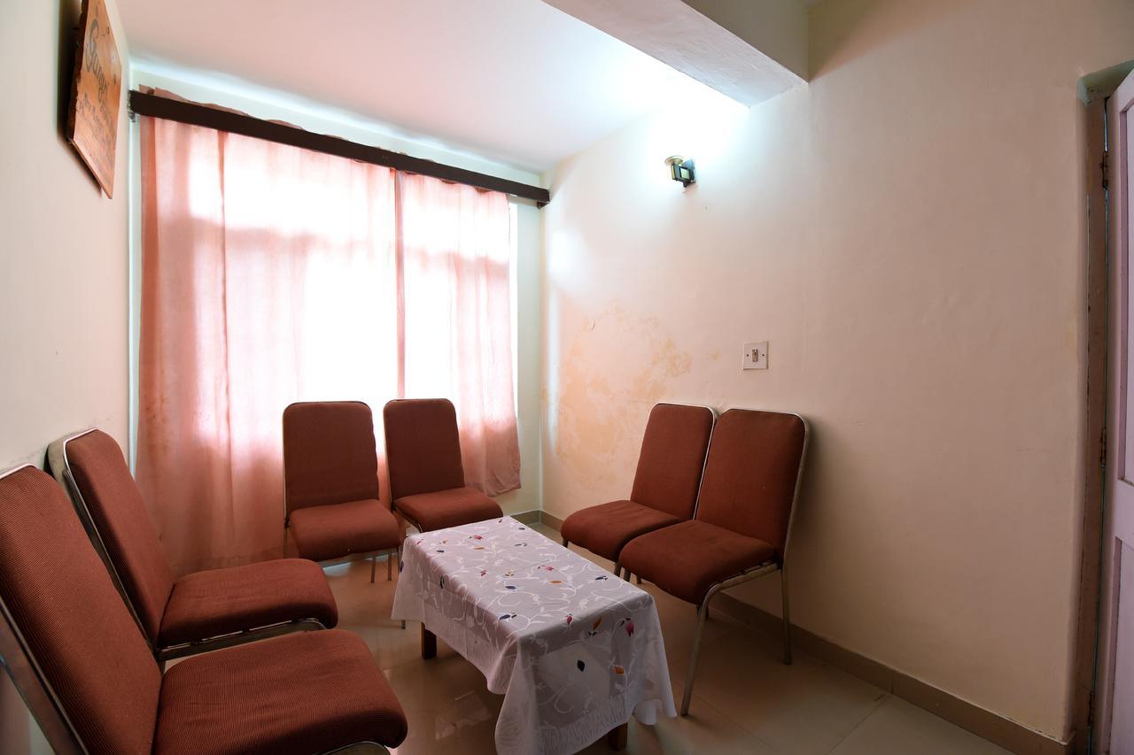 Apartment Oyo 13710 Cozy 1bhk Aleo